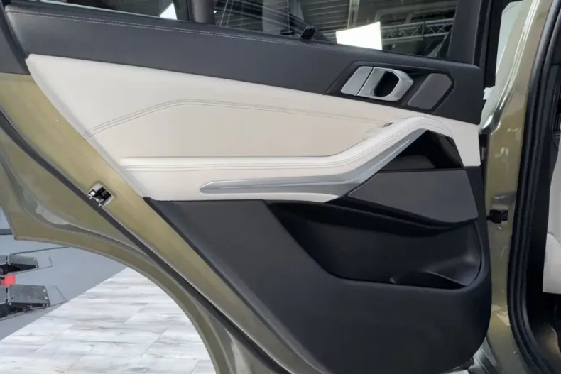 BMW X5 (Seria X) din 2024 cu 8.900 km - oferta BMW188996 - foto 19