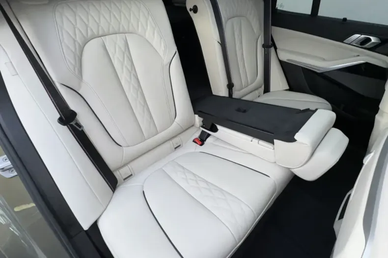 BMW X5 (Seria X) din 2024 cu 8.900 km - oferta BMW188996 - foto 24