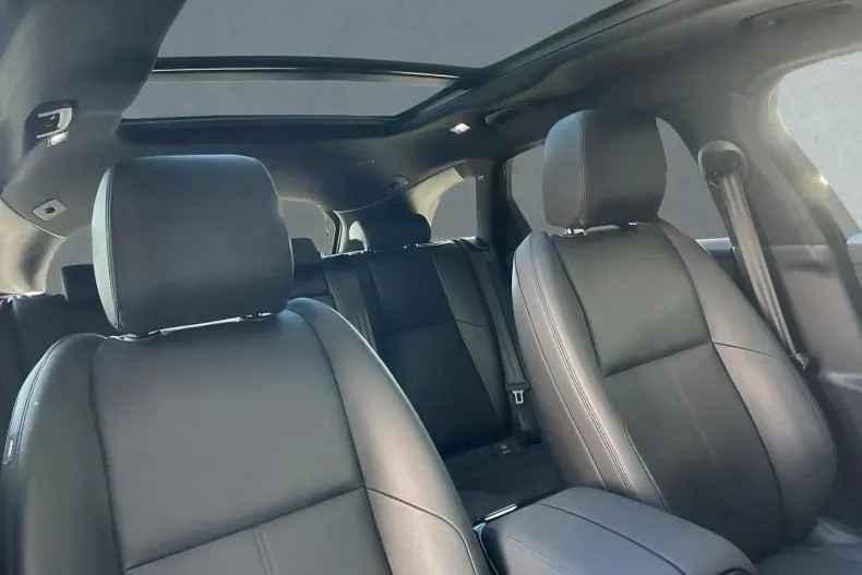 Land Rover Range Rover Velar din 2023 cu 6.500 km - oferta LAN188997 - foto 15