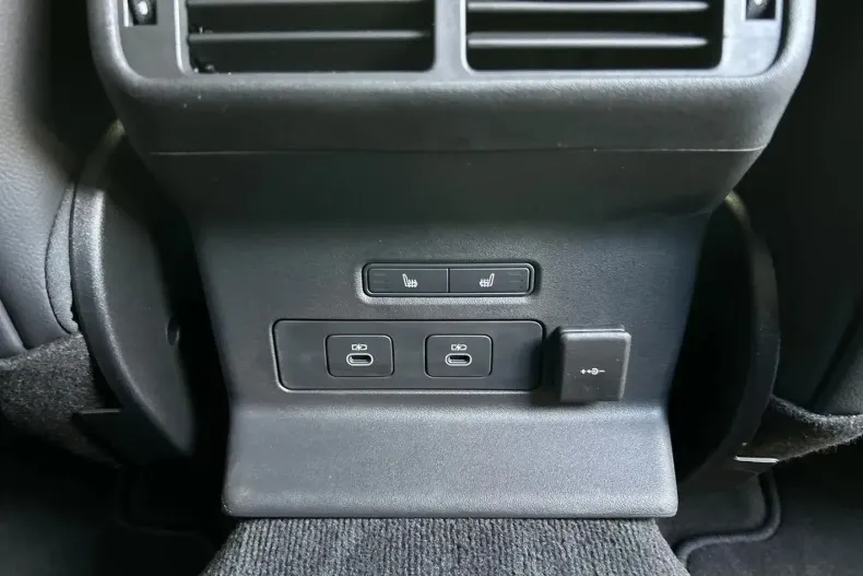 Land Rover Range Rover Velar din 2023 cu 6.500 km - oferta LAN188997 - foto 18