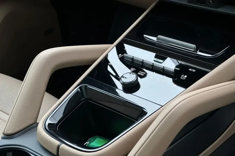 Porsche Cayenne din 2024 cu 22.650 km - oferta POR189002 - foto 14