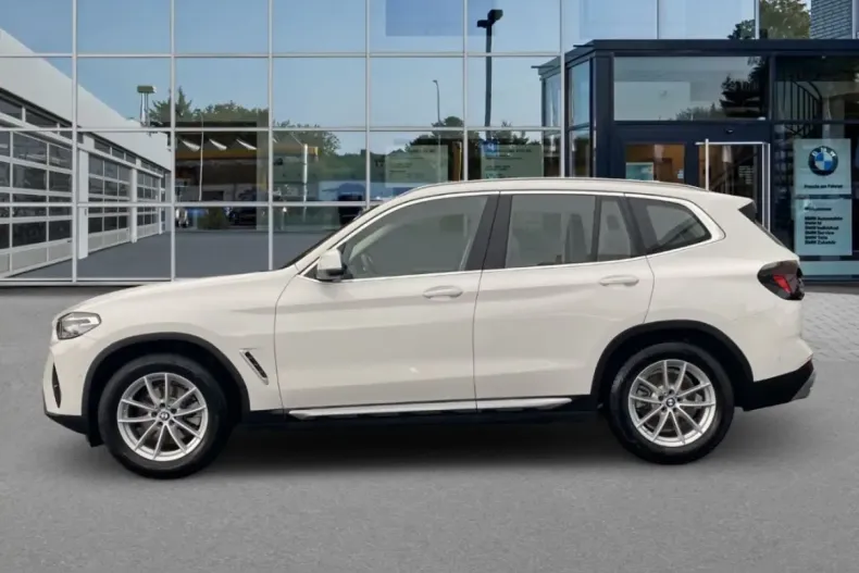 BMW X3 (Seria X) din 2024 cu 9.610 km - oferta BMW189003 - foto 2