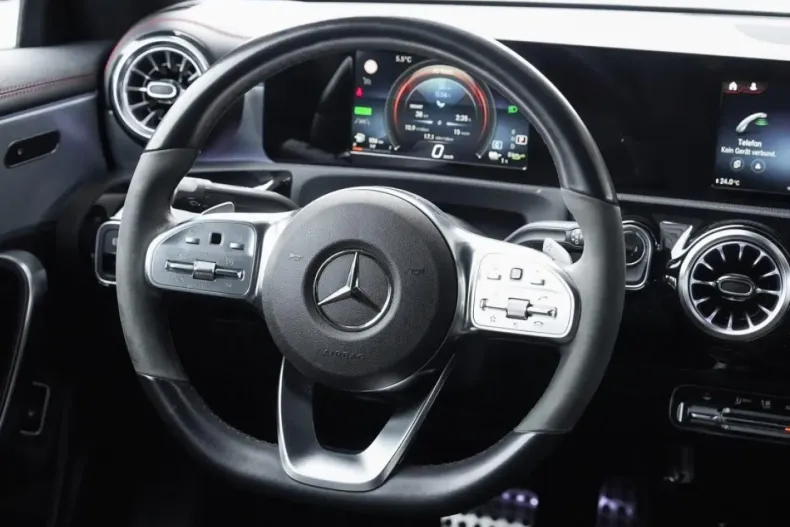 Mercedes-Benz CLA 250 (Clasa CLA) din 2022 cu 61.800 km - oferta MER189008 - foto 4