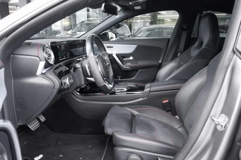 Mercedes-Benz CLA 250 (Clasa CLA) din 2022 cu 61.800 km - oferta MER189008 - foto 5