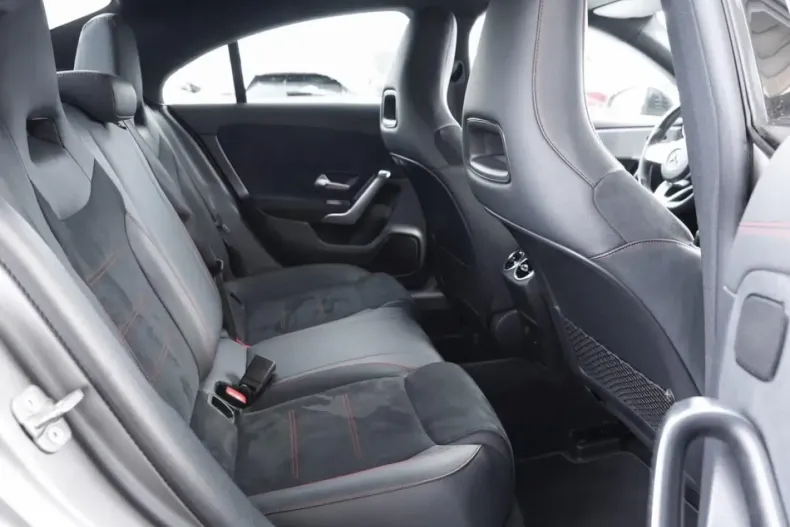 Mercedes-Benz CLA 250 (Clasa CLA) din 2022 cu 61.800 km - oferta MER189008 - foto 8