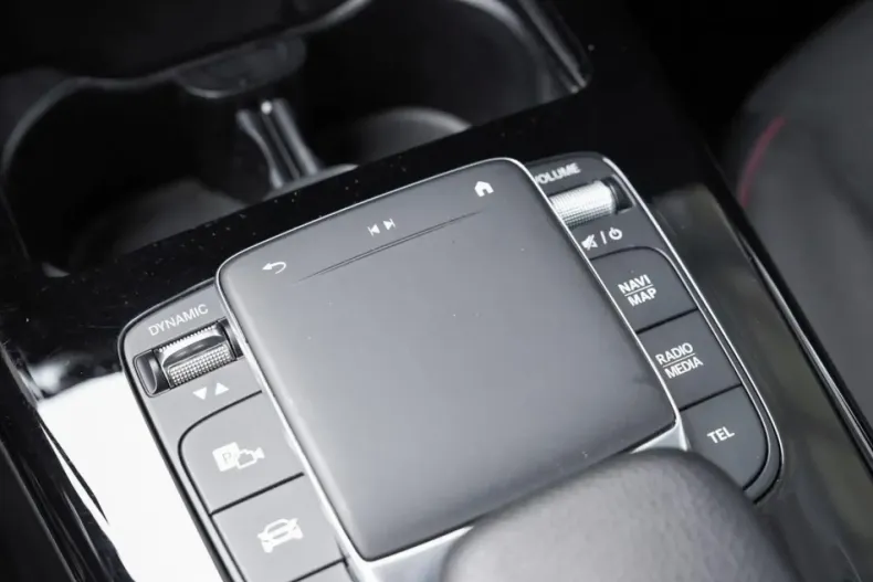 Mercedes-Benz CLA 250 (Clasa CLA) din 2022 cu 61.800 km - oferta MER189008 - foto 12