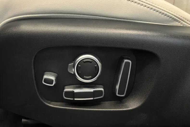 Land Rover Range Rover Velar din 2021 cu 88.000 km - oferta LAN189023 - foto 35