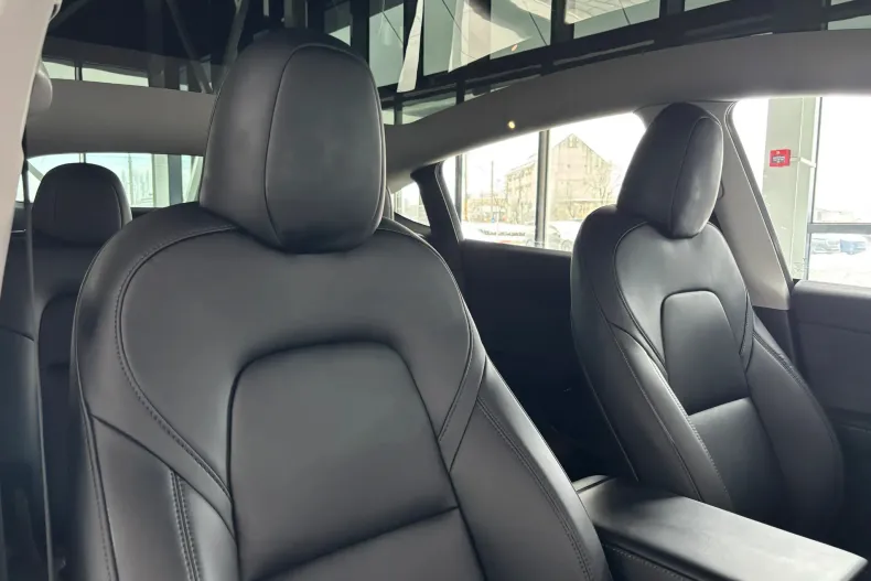 Tesla Model Y din 2022 cu 92.000 km - oferta TES189025 - foto 10