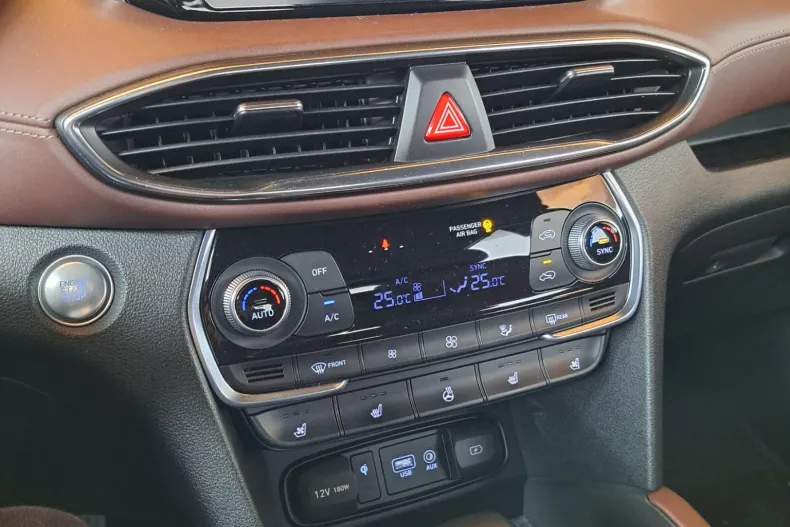 Hyundai SANTA FE din 2020 cu 145.160 km - oferta HYU189041 - foto 5