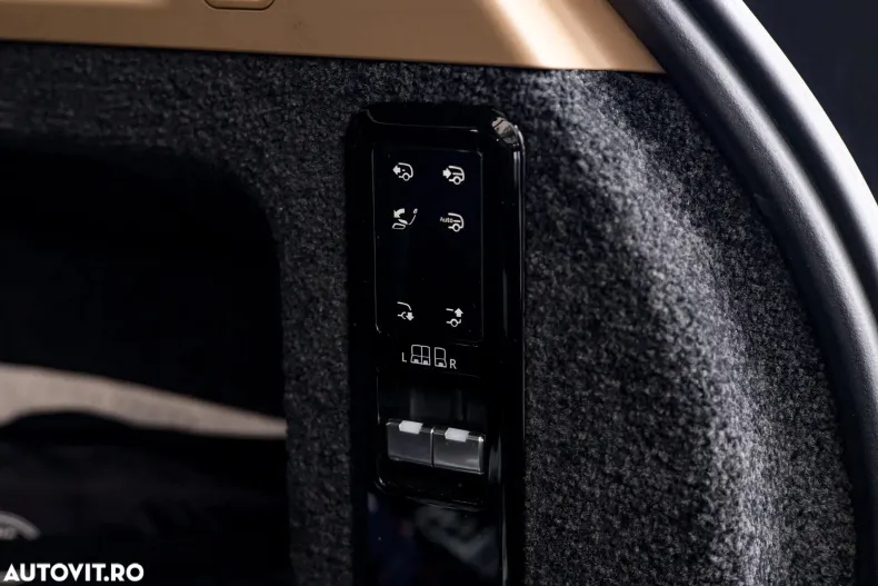 Land Rover Range Rover din 2024 cu 35.000 km - oferta LAN189042 - foto 16