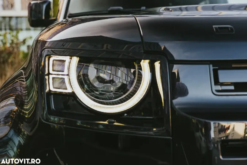 Land Rover Defender din 2023 cu 37.700 km - oferta LAN189045 - foto 3