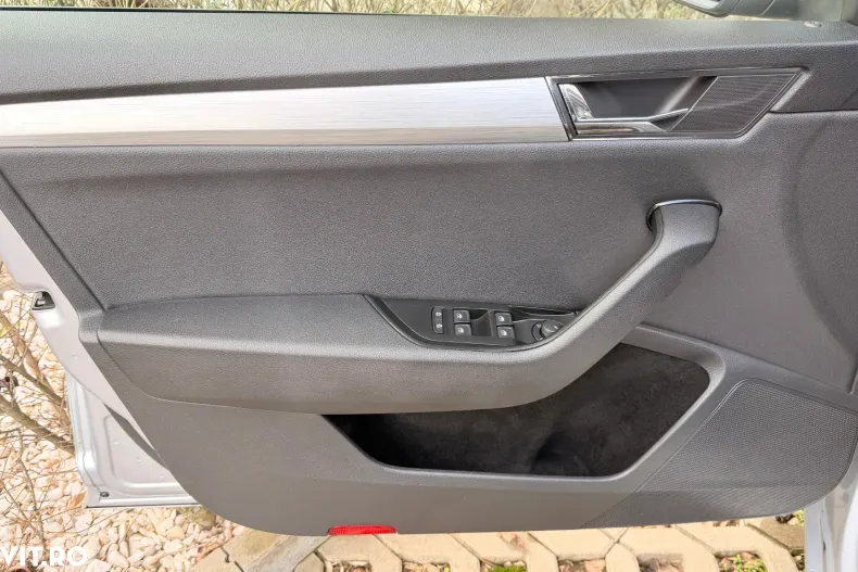 Skoda Superb din 2022 cu 129.988 km - oferta SKO189049 - foto 7