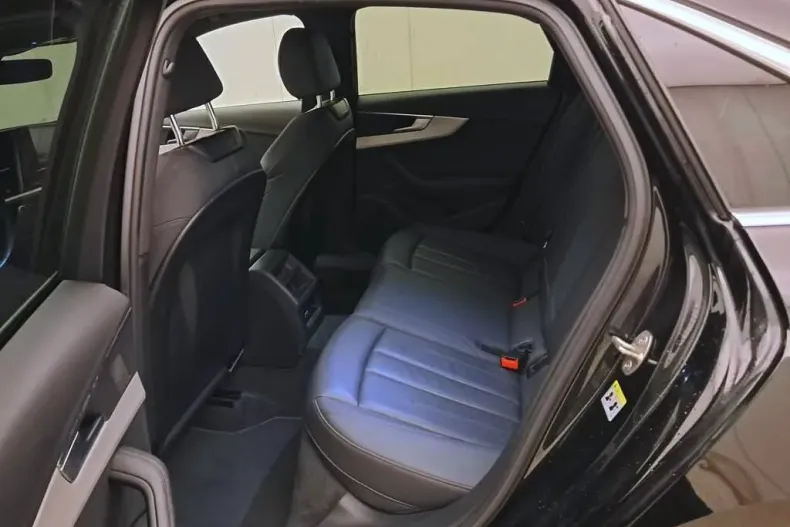 Audi A4 din 2020 cu 135.005 km - oferta AUD189053 - foto 12