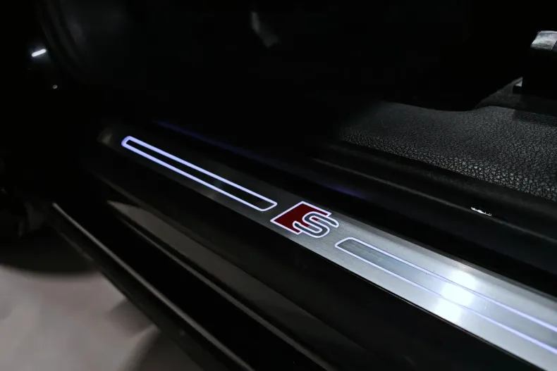 Audi Q3 din 2021 cu 125.869 km - oferta AUD189055 - foto 27