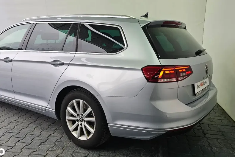 Volkswagen Passat din 2023 cu 130.708 km - oferta VOL189060 - foto 3