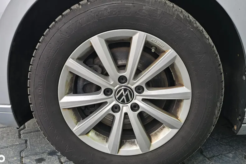 Volkswagen Passat din 2023 cu 130.708 km - oferta VOL189060 - foto 4
