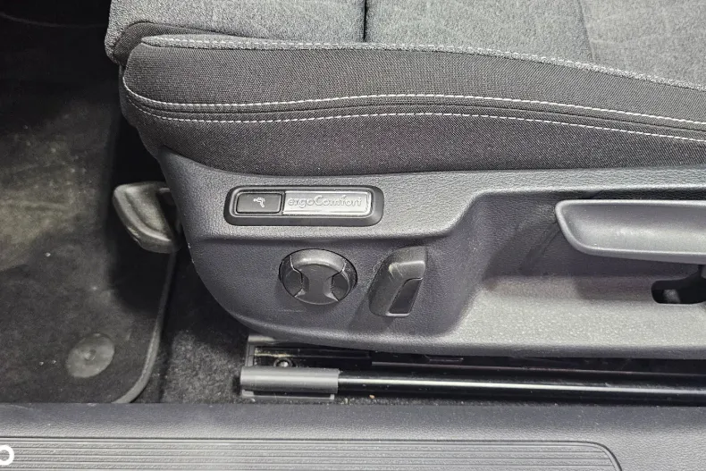 Volkswagen Passat din 2023 cu 130.708 km - oferta VOL189060 - foto 9