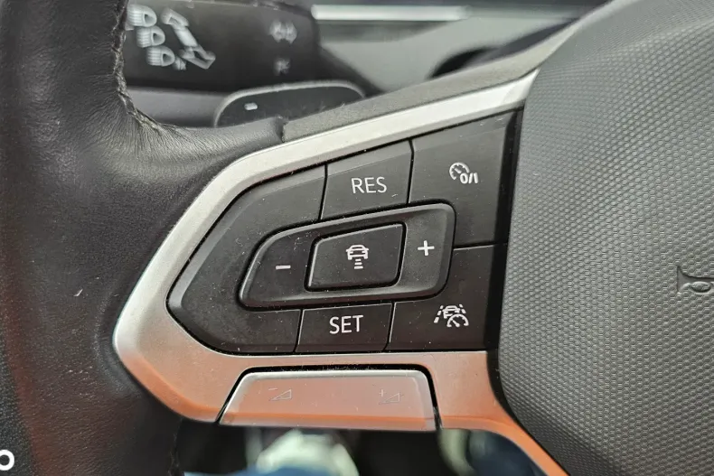 Volkswagen Passat din 2023 cu 130.708 km - oferta VOL189060 - foto 25