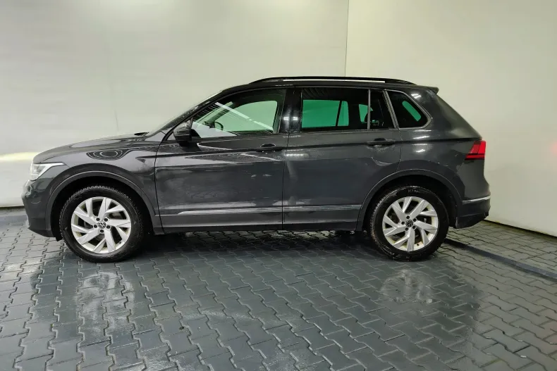 Volkswagen Tiguan din 2023 cu 77.765 km - oferta VOL189061 - foto 2