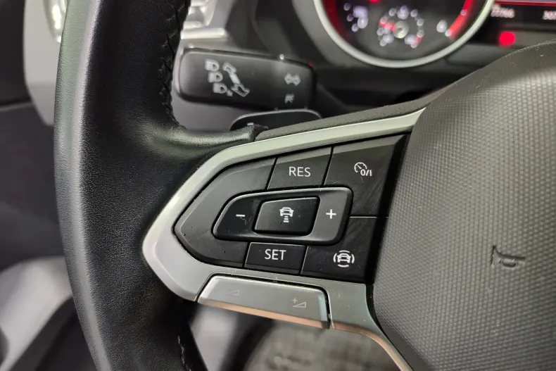 Volkswagen Tiguan din 2023 cu 77.765 km - oferta VOL189061 - foto 11