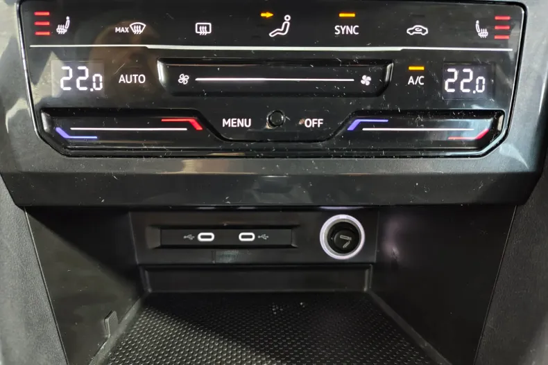 Volkswagen Tiguan din 2023 cu 77.765 km - oferta VOL189061 - foto 14