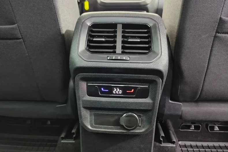 Volkswagen Tiguan din 2023 cu 77.765 km - oferta VOL189061 - foto 33