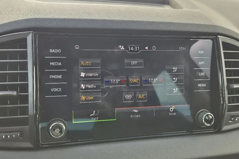 Skoda Karoq din 2025 cu 4.216 km - oferta SKO189068 - foto 25