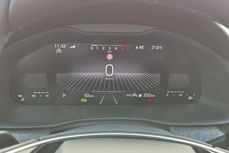 Skoda Kamiq din 2025 cu 4.200 km - oferta SKO189069 - foto 17