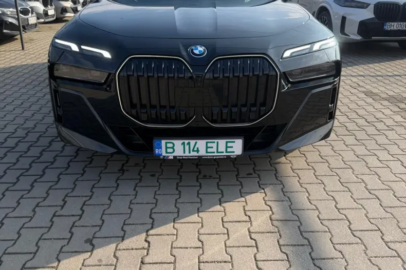BMW i7 (Seria i) din 2024 cu 23.238 km - oferta BMW189075 - foto 8