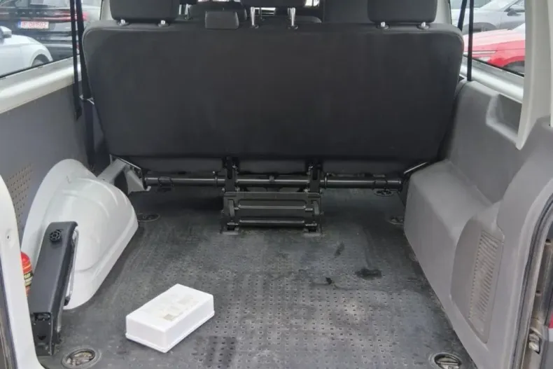 Volkswagen Transporter din 2022 cu 75.984 km - oferta VOL189089 - foto 11