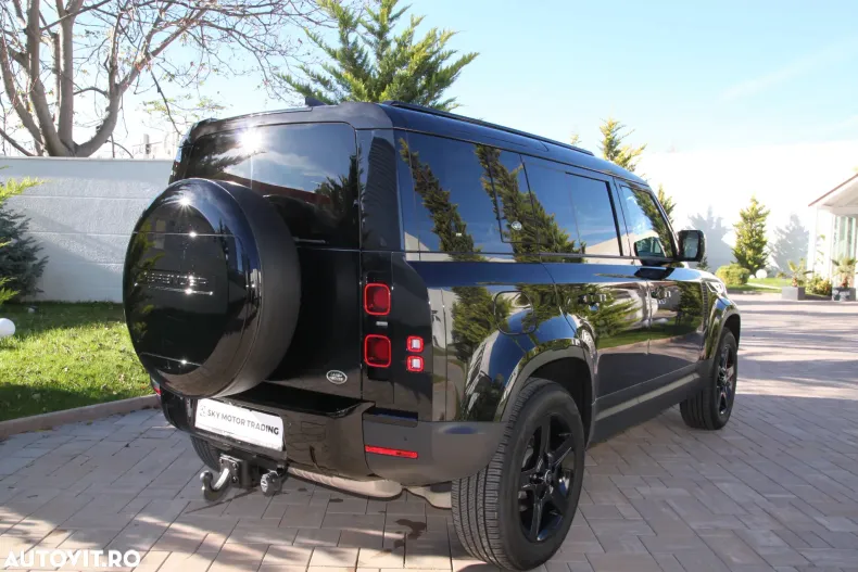Land Rover Defender din 2023 cu 44.000 km - oferta LAN189092 - foto 2