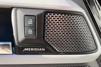 Land Rover Defender din 2023 cu 44.000 km - oferta LAN189092 - foto 6