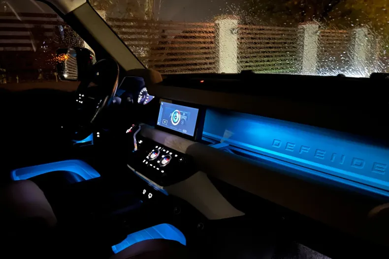 Land Rover Defender din 2023 cu 44.000 km - oferta LAN189092 - foto 11