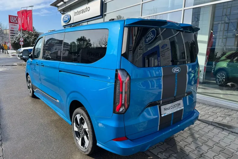 Ford Tourneo Custom din 2025 cu 22 km - oferta FOR189093 - foto 12