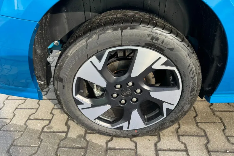 Ford Tourneo Custom din 2025 cu 22 km - oferta FOR189093 - foto 21