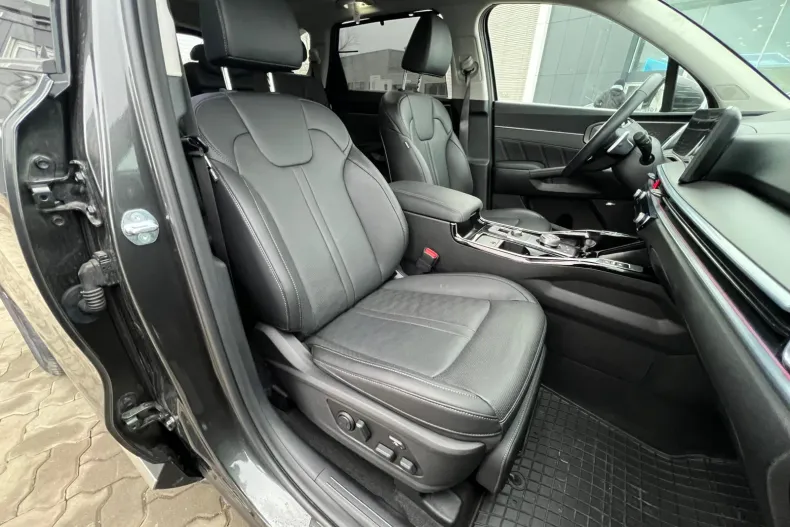 Kia Sorento din 2024 cu 10.737 km - oferta KIA189094 - foto 9