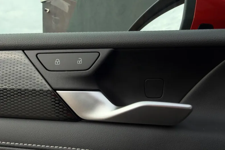 Volkswagen Tiguan din 2025 cu 3.335 km - oferta VOL189103 - foto 28