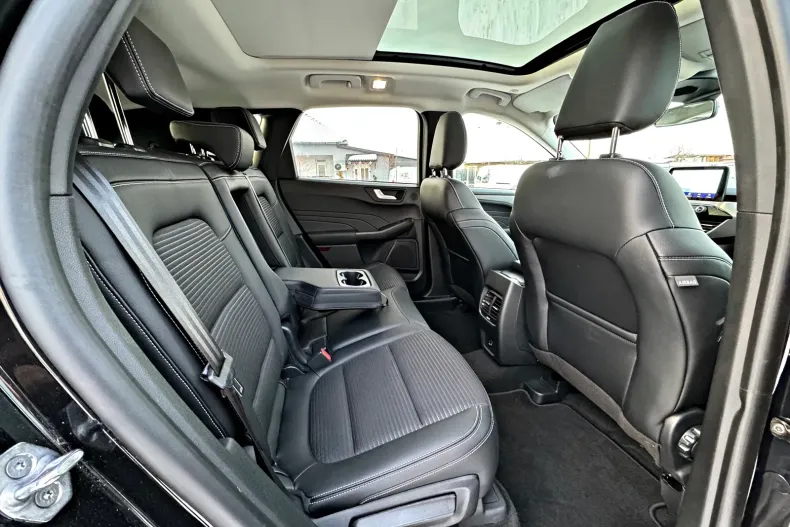 Ford Kuga din 2022 cu 142.043 km - oferta FOR189112 - foto 8