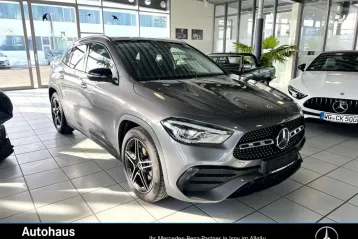 Mercedes-Benz GLA 200 din 2023 - oferta MER189114