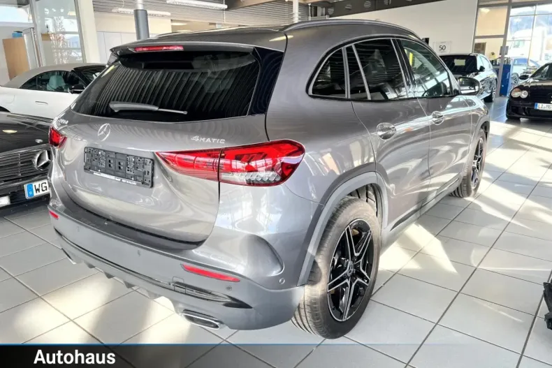 Mercedes-Benz GLA 200 (Clasa GLA) din 2023 cu 3.300 km - oferta MER189114 - foto 2