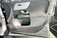 Mercedes-Benz GLA 200 (Clasa GLA) din 2023 cu 3.300 km - oferta MER189114 - foto 11