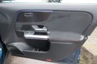 Mercedes-Benz GLA 200 (Clasa GLA) din 2022 cu 61.800 km - oferta MER189117 - foto 16