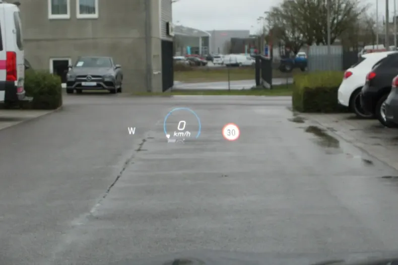 Mercedes-Benz GLA 200 (Clasa GLA) din 2022 cu 61.800 km - oferta MER189117 - foto 20