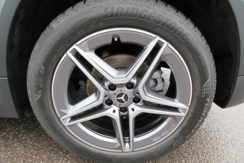 Mercedes-Benz GLA 200 (Clasa GLA) din 2022 cu 61.800 km - oferta MER189117 - foto 27