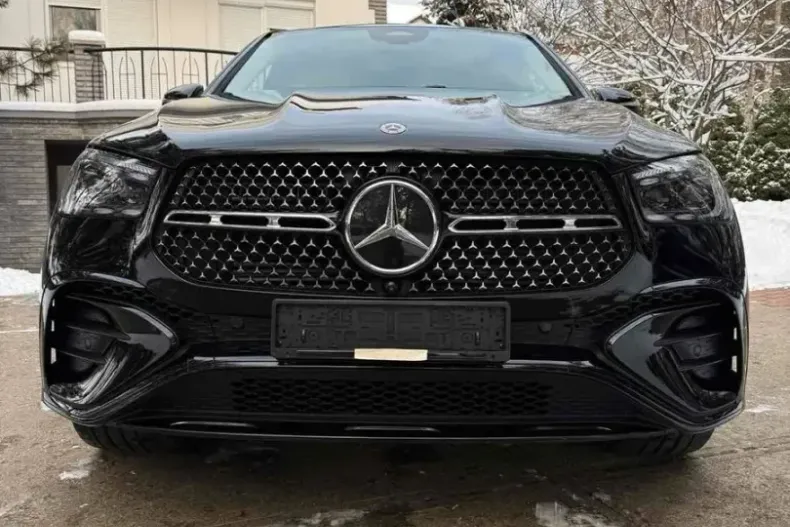 Mercedes-Benz GLE 450 (Clasa GLE) din 2025 cu 18.146 km - oferta MER189122 - foto 8