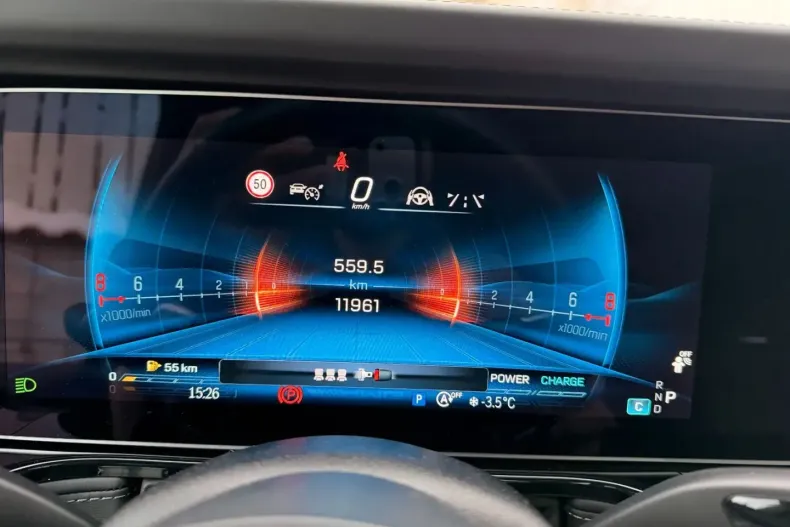 Mercedes-Benz G 63 AMG (Clasa G) din 2024 cu 11.999 km - oferta MER189133 - foto 27