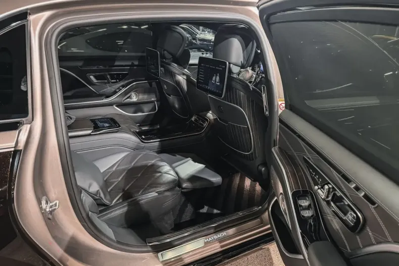 Mercedes-Benz S 580 (Clasa S) din 2025 cu 17.000 km - oferta MER189137 - foto 24