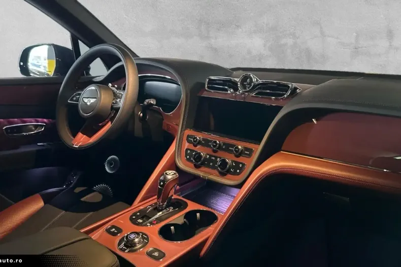 Bentley Bentayga din 2025 cu 3.500 km - oferta BEN189146 - foto 3