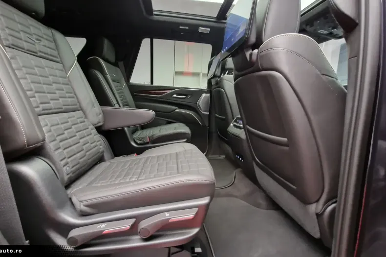 Cadillac Escalade din 2023 cu 49.000 km - oferta CAD189149 - foto 20