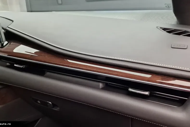 Cadillac Escalade din 2023 cu 49.000 km - oferta CAD189149 - foto 23